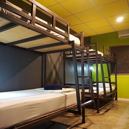 B&B House & Hostel Краби Экстерьер фото